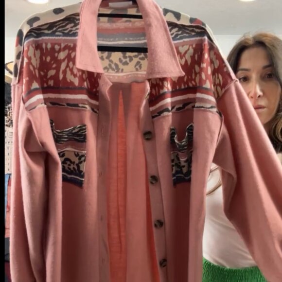 MOMS SHACKET - Picture 1 of 1